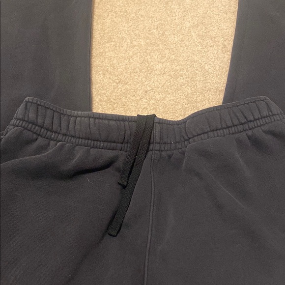 Nike Sweatpants. One Gray and one Black. Men’s Size Medium - Picture 8 of 9